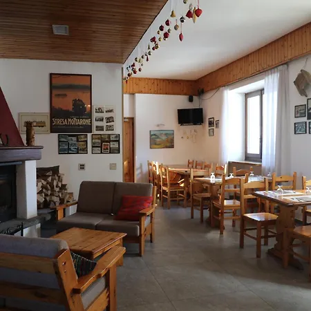 Casa Della Neve 호텔