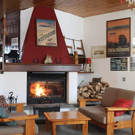 Casa Della Neve * ستريزا