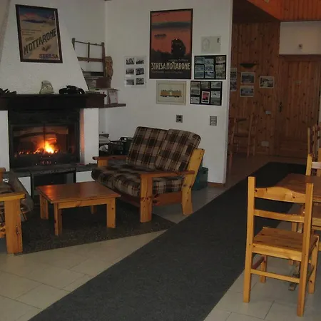 Casa Della Neve Hotel *